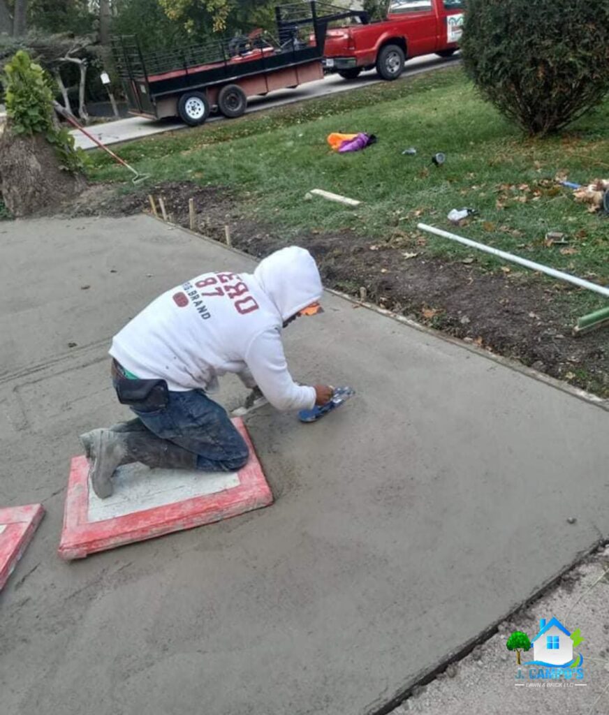 concrete driveway installation Washington IL,