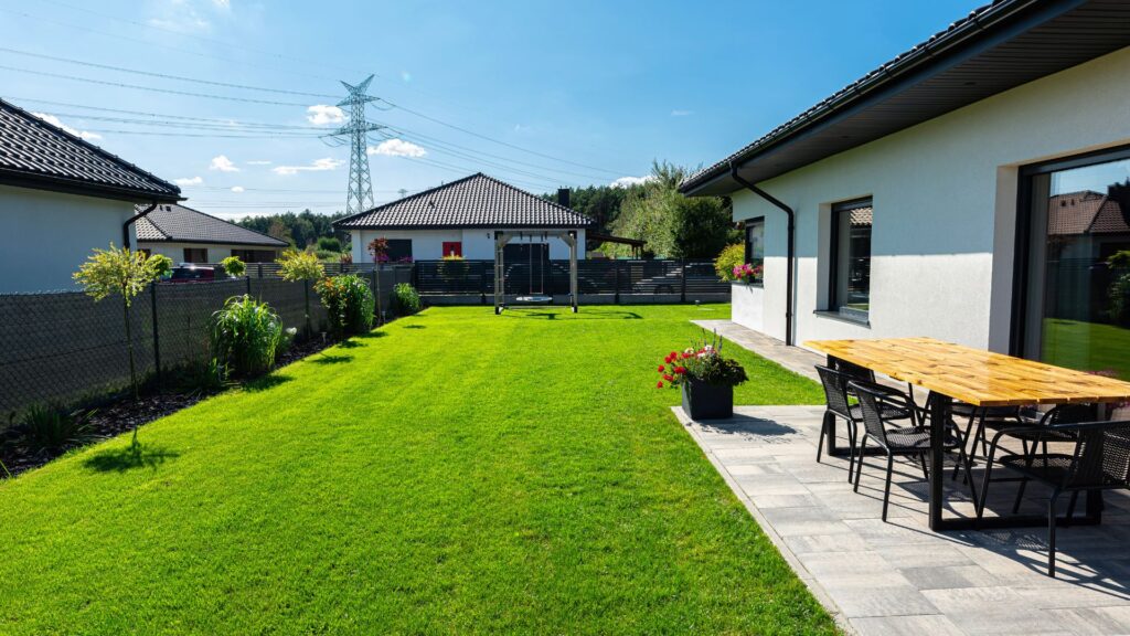 J Campos Lawn and Brick LLC in Washington, IL