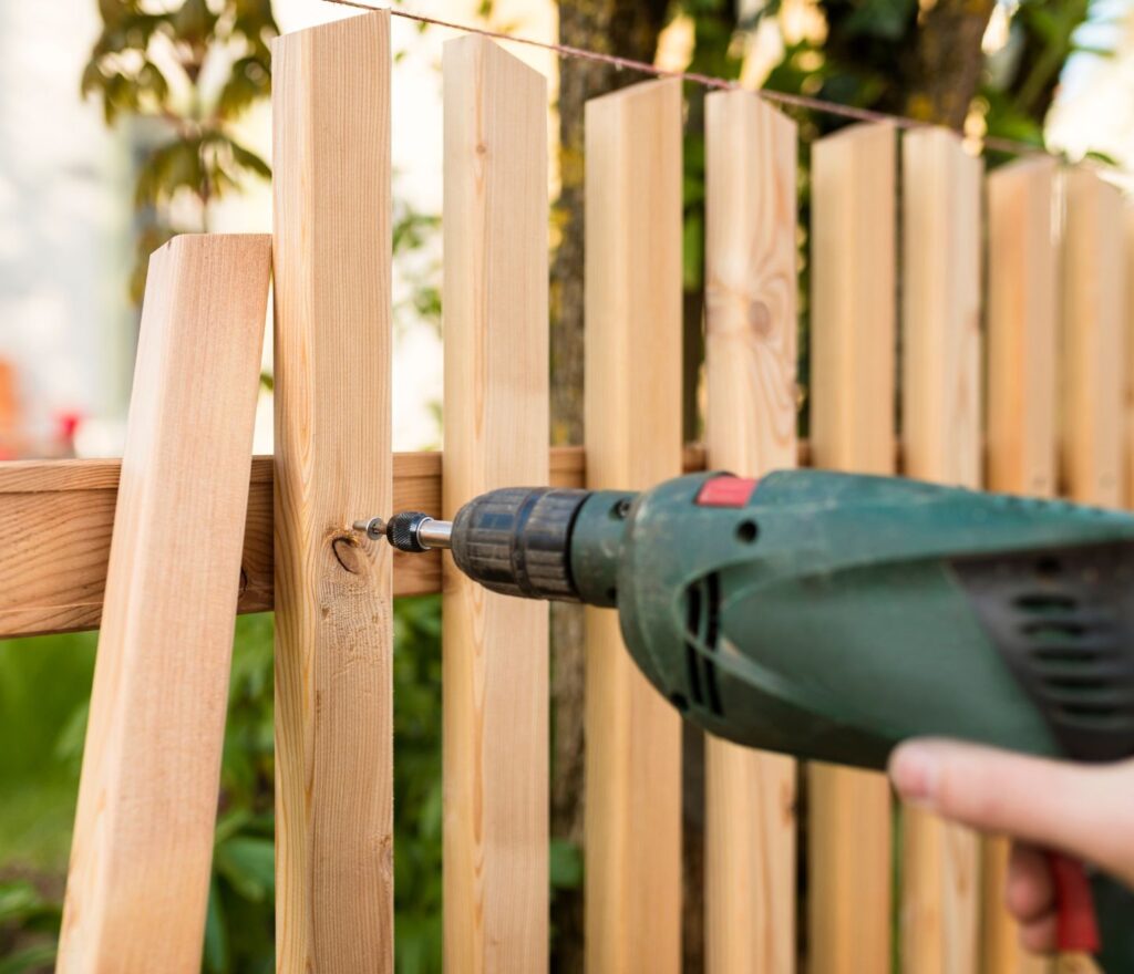Fence & Repairs